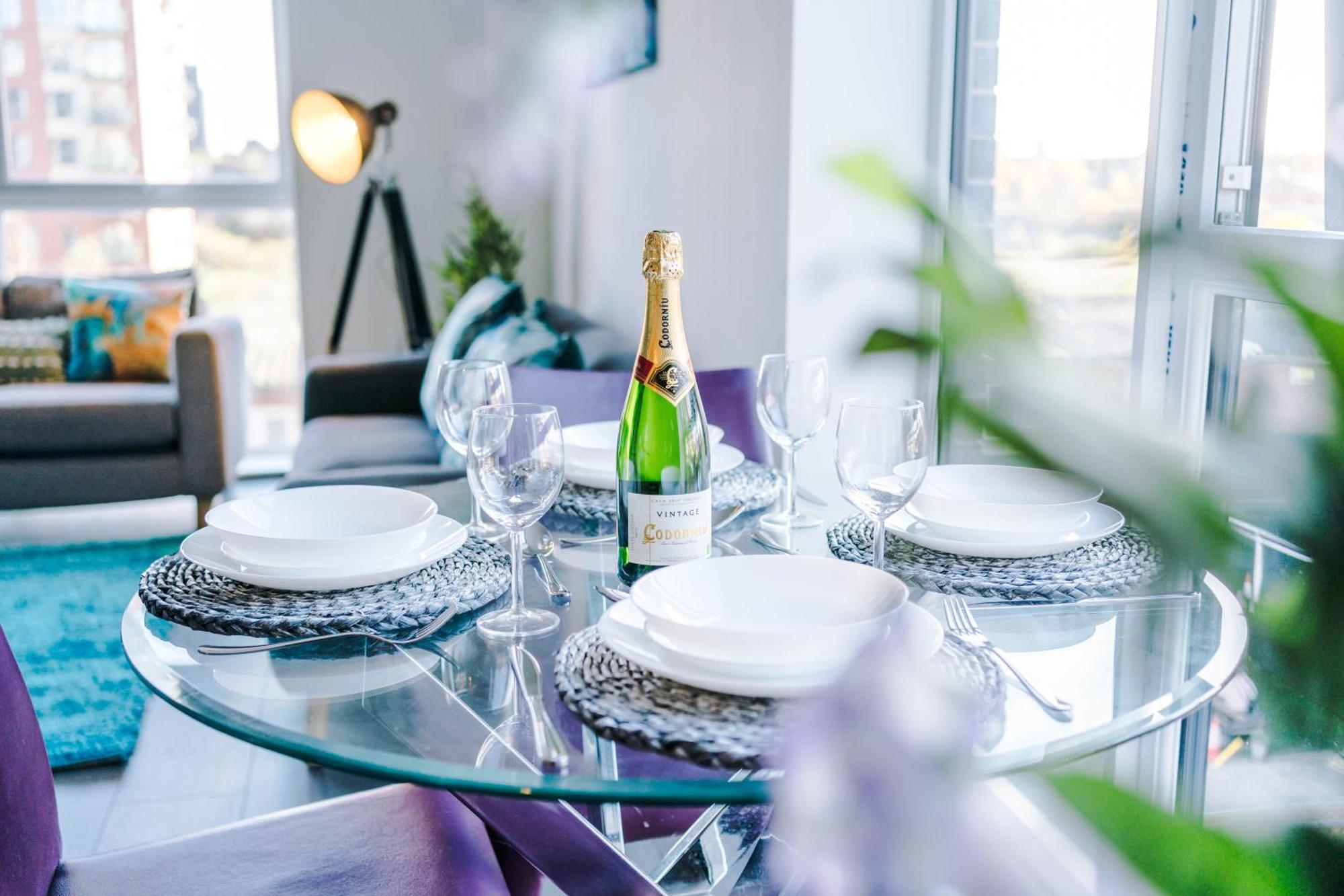 Lux Livin' Apartments - Luxury 5 Bed Apartment Manchester City Centre Buitenkant foto